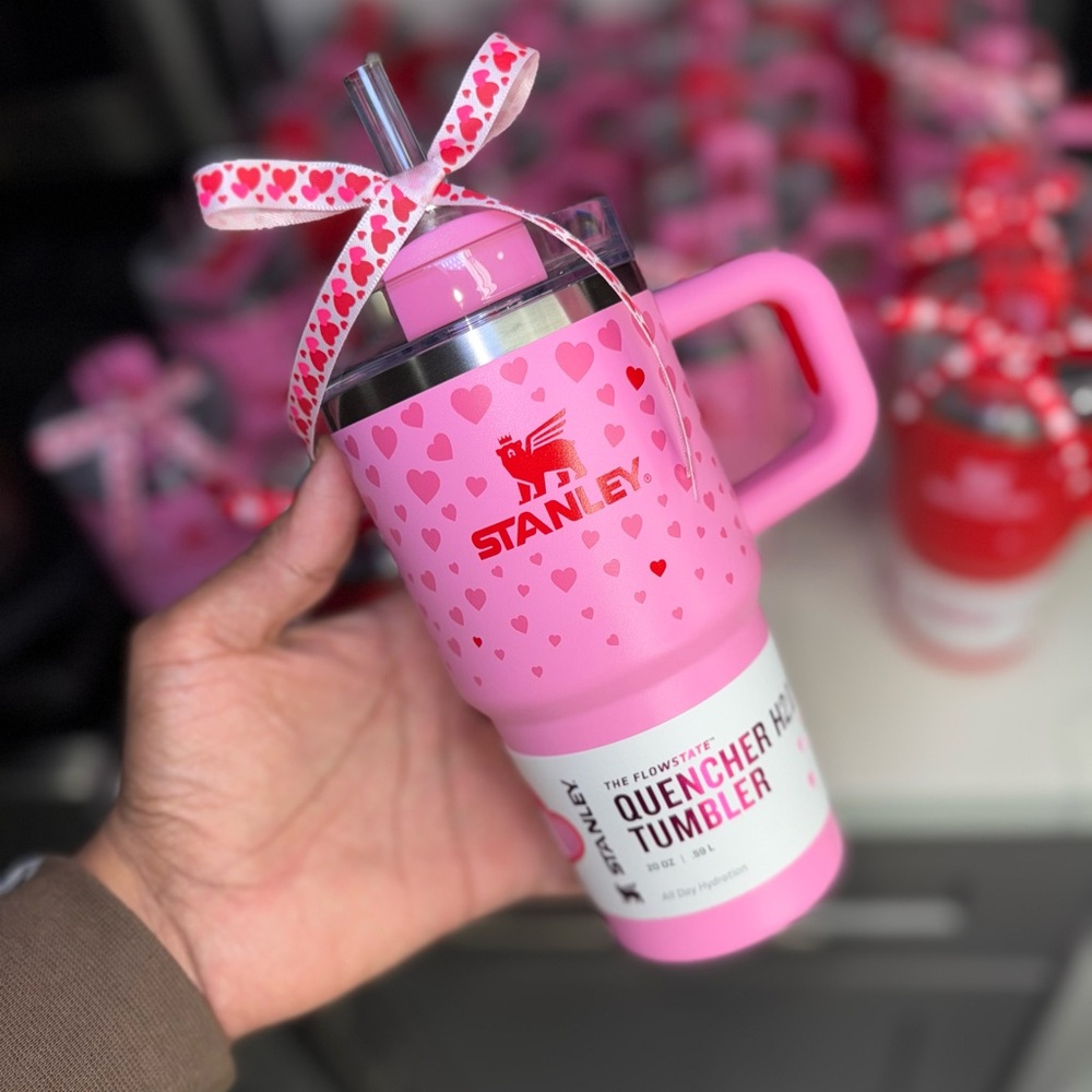 Stanley Cup Valentine’s Day 2025 Sweet Hearts 20 oz Tumbler